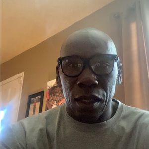 Meet your Posher, Troy